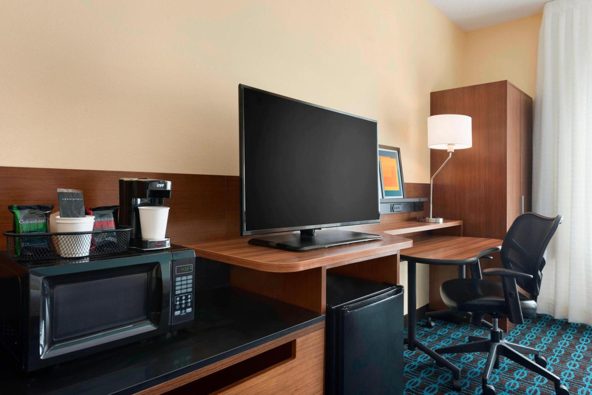 Fairfield Inn & Suites Hartford Manchester Exterior foto