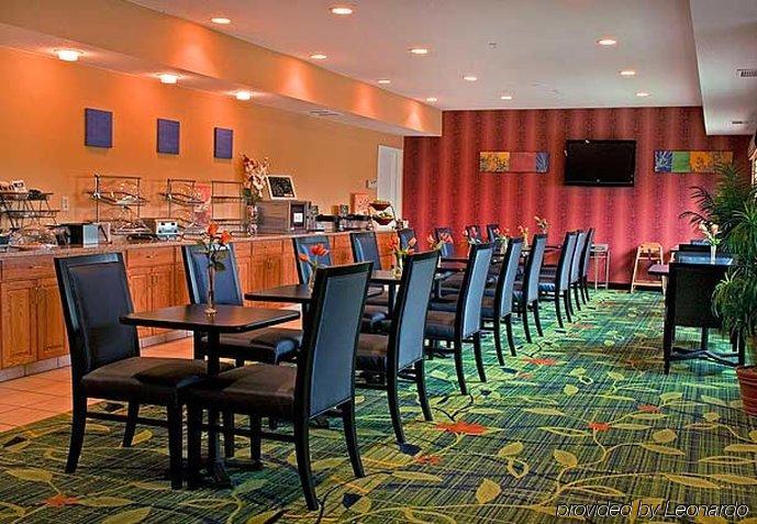 Fairfield Inn & Suites Hartford Manchester Restaurante foto