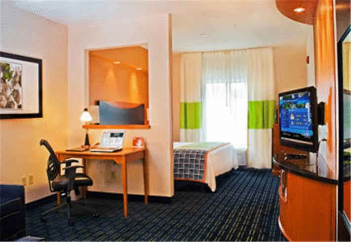 Fairfield Inn & Suites Hartford Manchester Exterior foto
